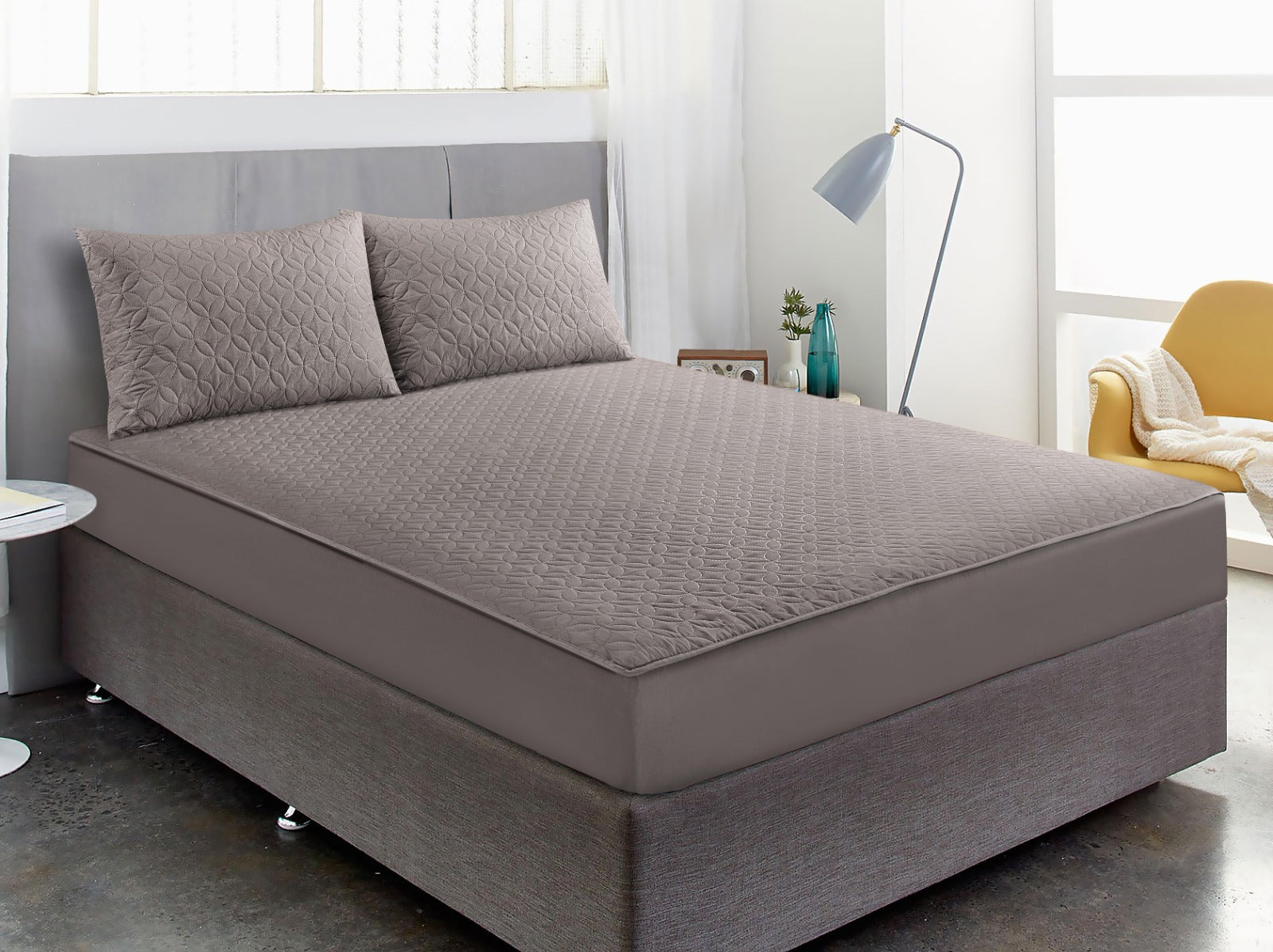 Premium Quality Luxury Waterproof Fitted Bedsheet with 2 Pillow Covers Fit For Double & King Size Mattress